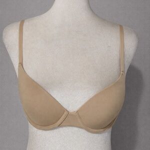 Skims Fits Everybody T-Shirt Demi Bra